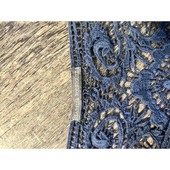 Isabella Rodriguez Women’s Size XL Blue Lace Yoke Short Sleeve Boho Top Blouse - Picture 2 of 6